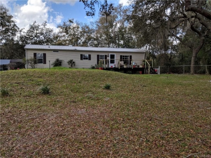 2034 Retreat Drive, Inverness, Citrus, Florida, United States 34453, 2 Bedrooms Bedrooms, ,2 BathroomsBathrooms,Waterfront,For sale,Retreat Drive,714111