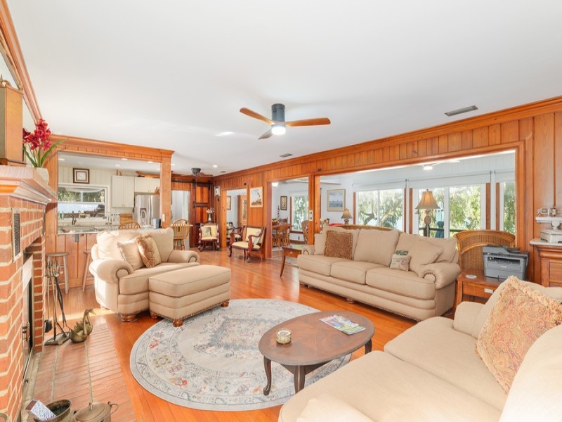 5870 Briarcliff, Hernando, Citrus, Florida, United States 34442, 3 Bedrooms Bedrooms, 0 ,3 BathroomsBathrooms,Waterfront,For sale,Briarcliff,1,714162